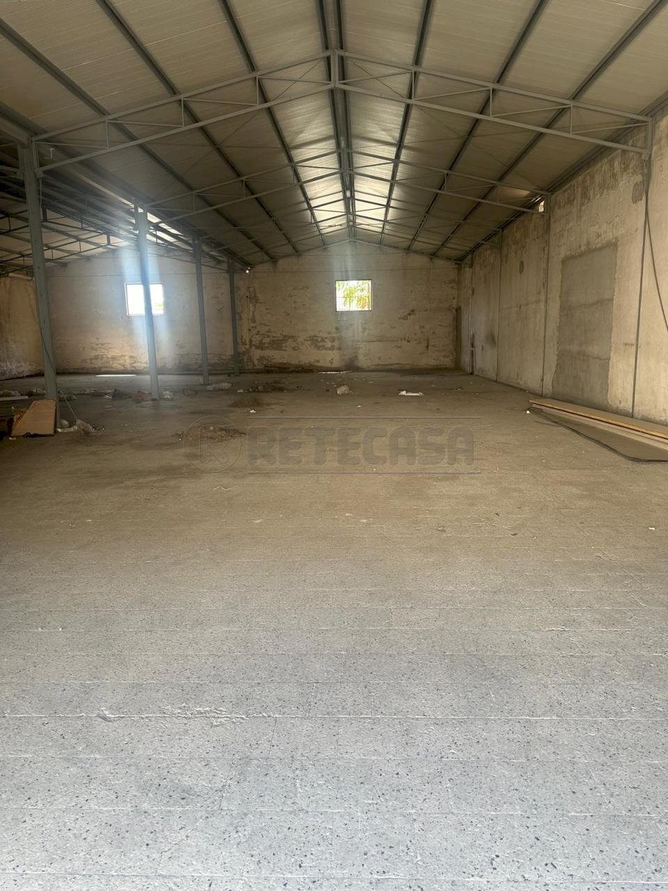 af5f07dd-63e5-4ef0-ae5e-17b65b242d46.jpeg - Non Alimentare Viale Lucrezia della Valle, Catanzaro - foto 1