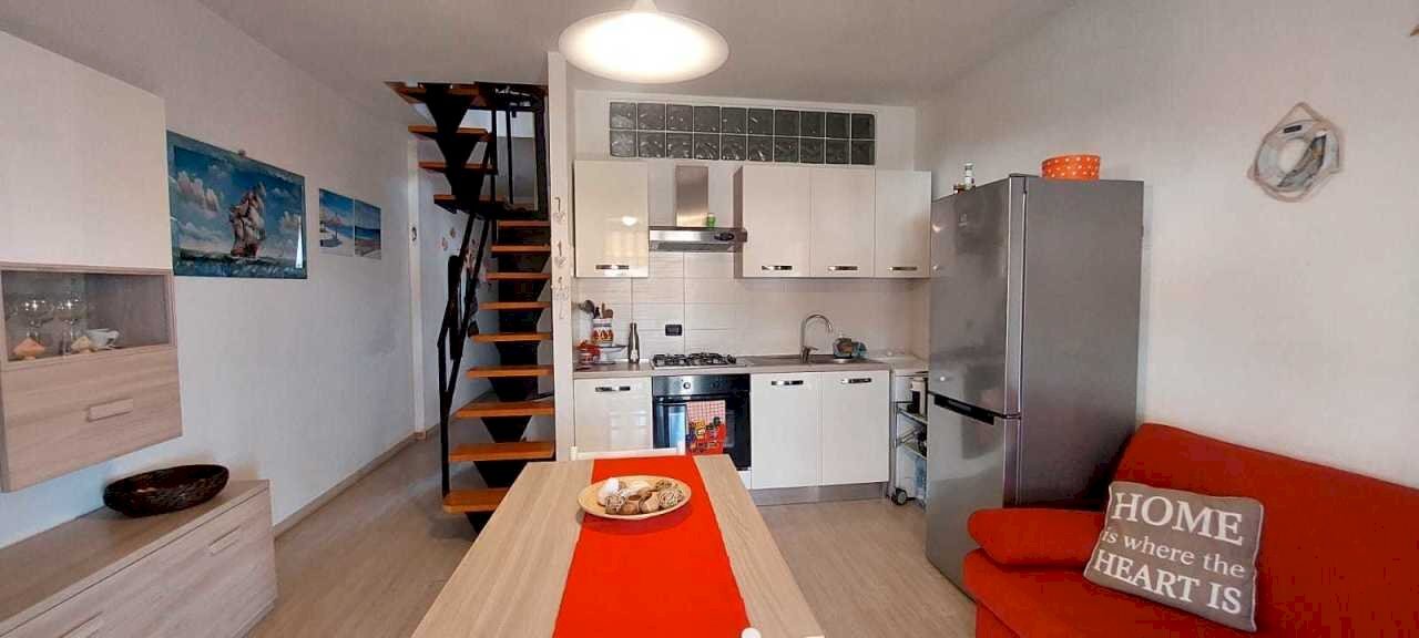 soggiorno (1).jpeg - Three-room apartment Via Don Sasso, Civezza - photo 3