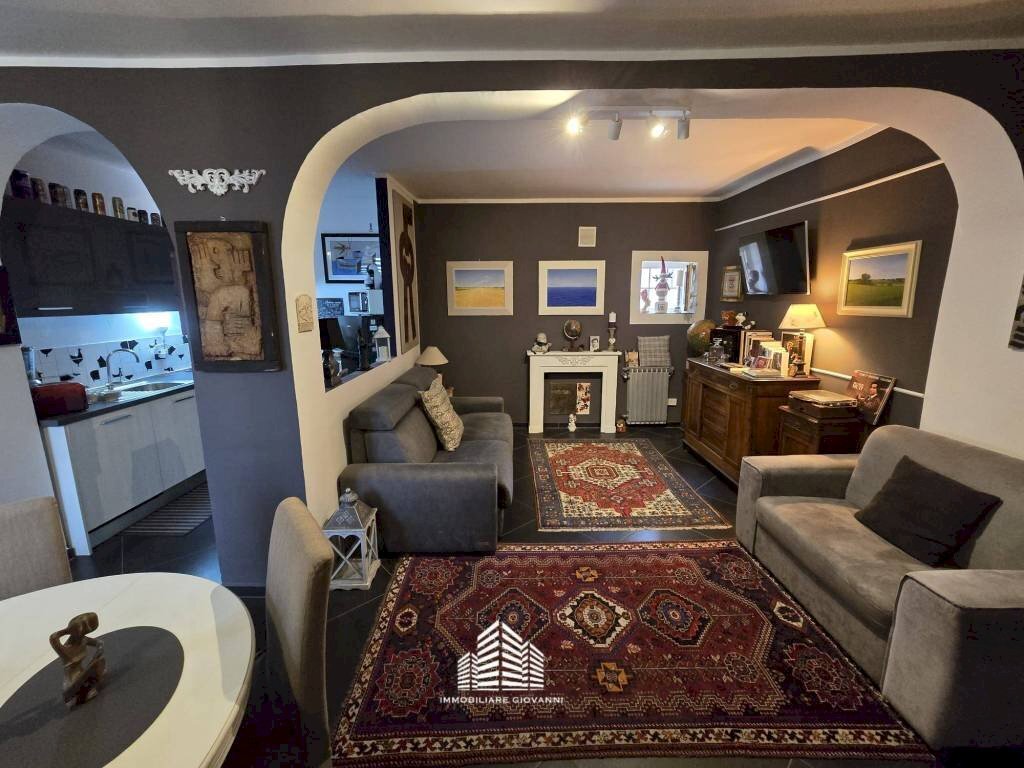 Soggiorno - Two-room apartment via Giardinieri, 19, Bra - photo 1