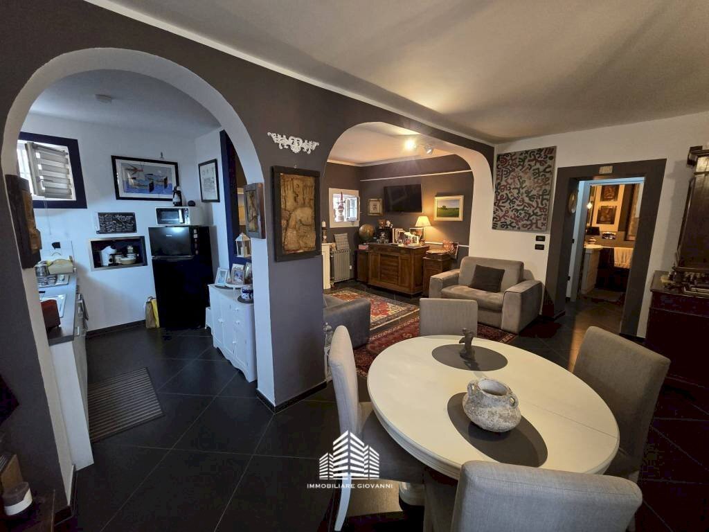 Soggiorno - Two-room apartment via Giardinieri, 19, Bra - photo 3