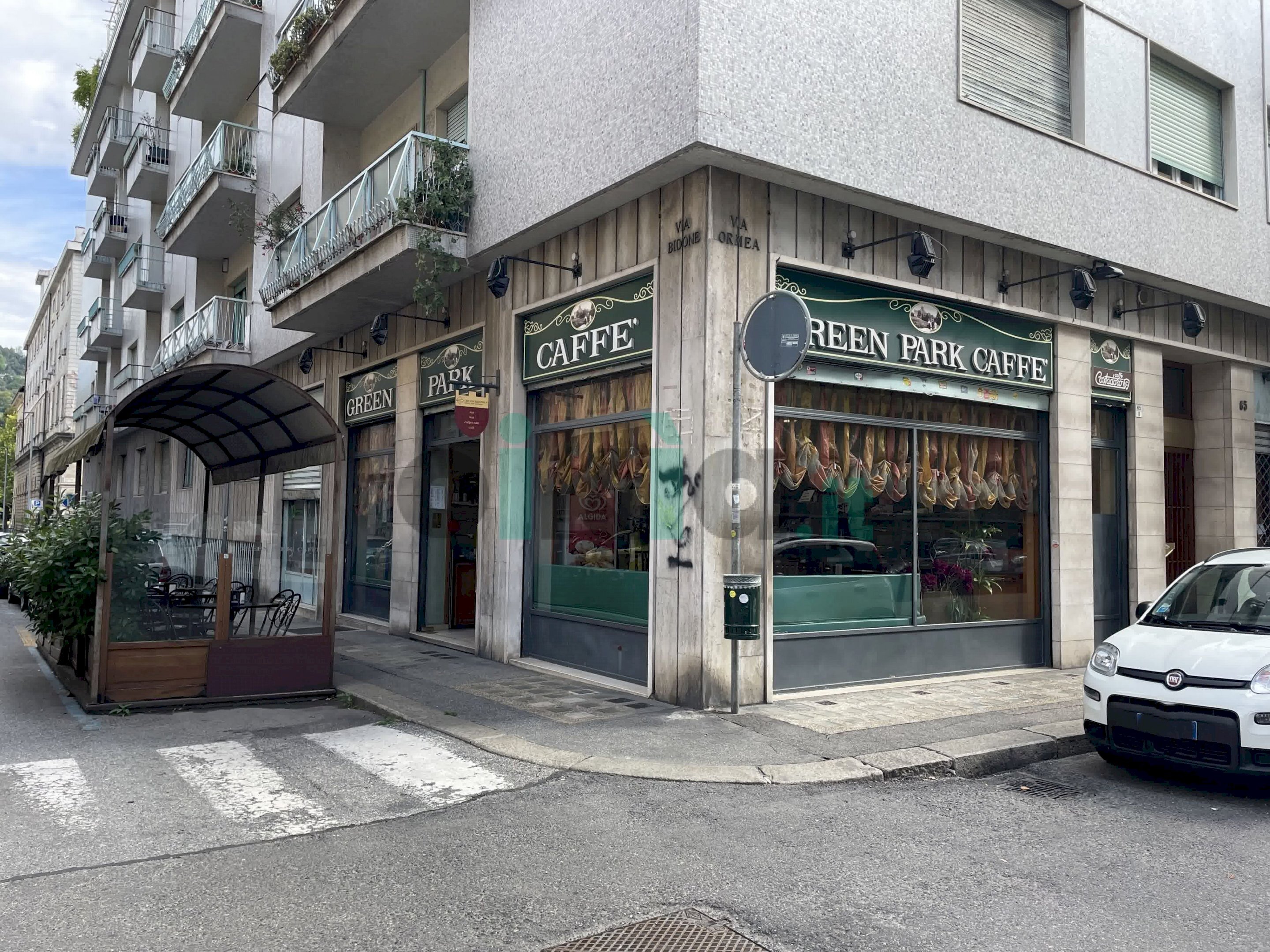 Bar Tavola Calda - Fredda Via Bidone, 33, Torino (zona San Salvario) - foto 1