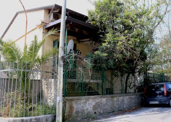 Villa Unifamiliare via Quagliariello, Napoli (zona Chiaiano) - foto 1