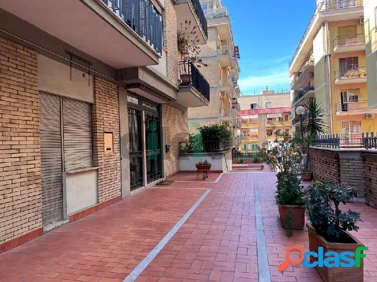 Appartamento via Orazio 31, 31, Napoli (zona Chiaia) - foto 3