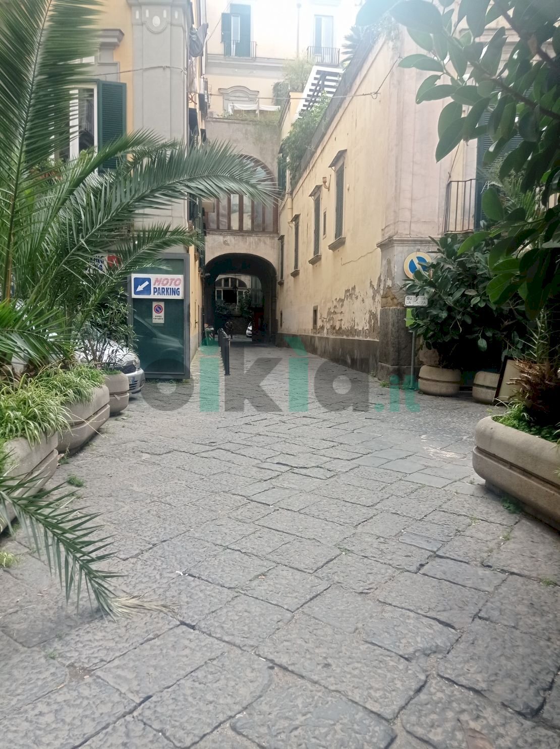 Two-room apartment vicolo Santa Maria a Cappella Vecchia, Napoli (neighborhood Chiaia) - photo 1