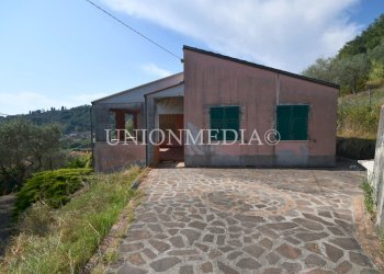 1 SARZANA VILLA INDIPENDENTE CON TERRENO.jpg - Villa Via dei molini, Sarzana - foto 1