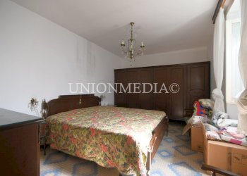 12 SARZANA CASA BIFAMILIARE DA RISTRUTTURARE GIARD - Independent house via dei molini, Sarzana - photo 12