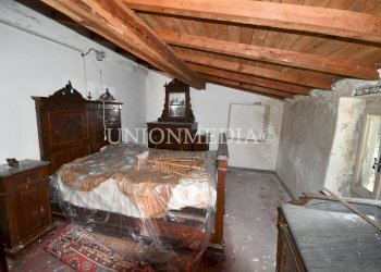 22 SARZANA CASA BIFAMILIARE DA RISTRUTTURARE GIARD - Independent house via dei molini, Sarzana - photo 22
