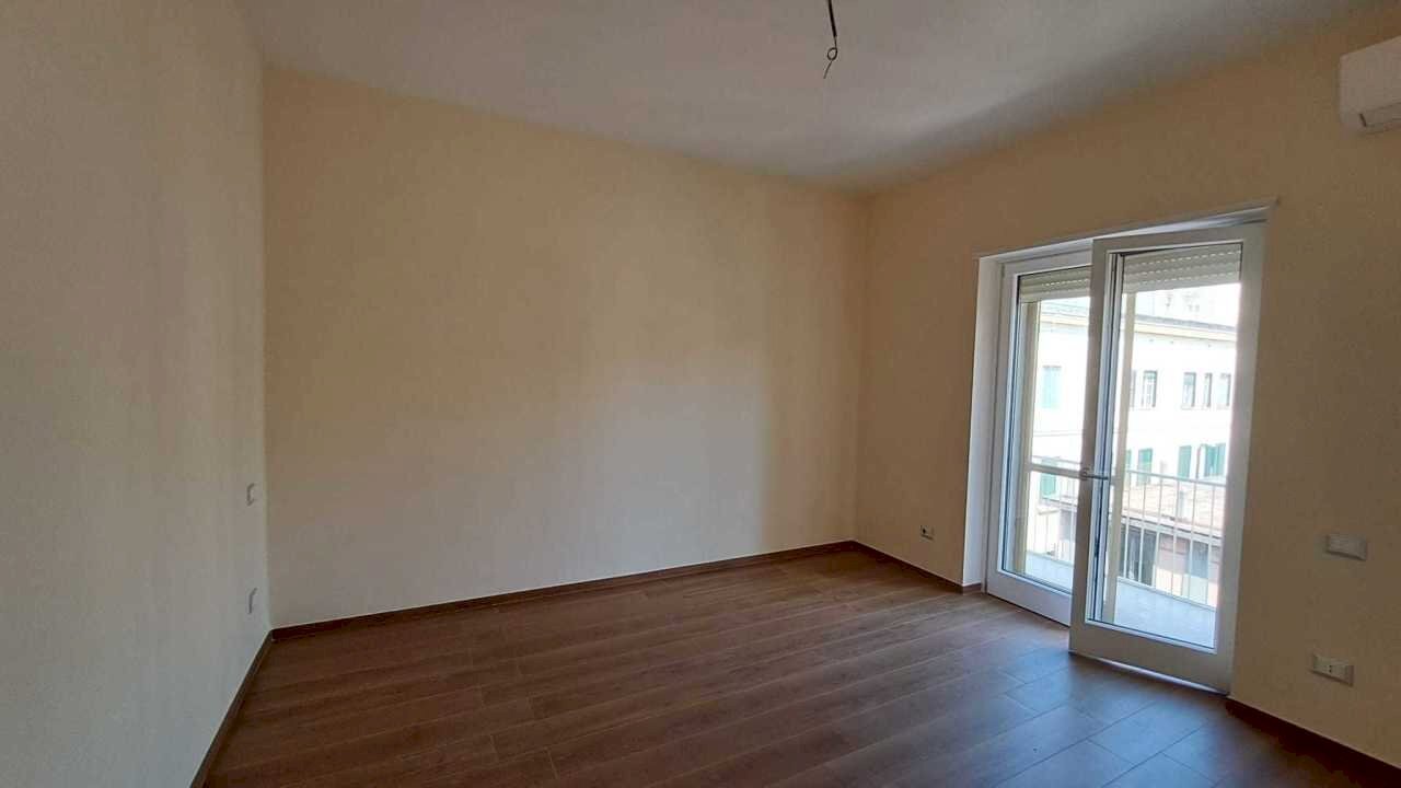 0dcbea58-9a88-484d-b5e3-197bea67c513.jpg - Three-room apartment Corso Vittorio Emanuele 111, Salerno - photo 2