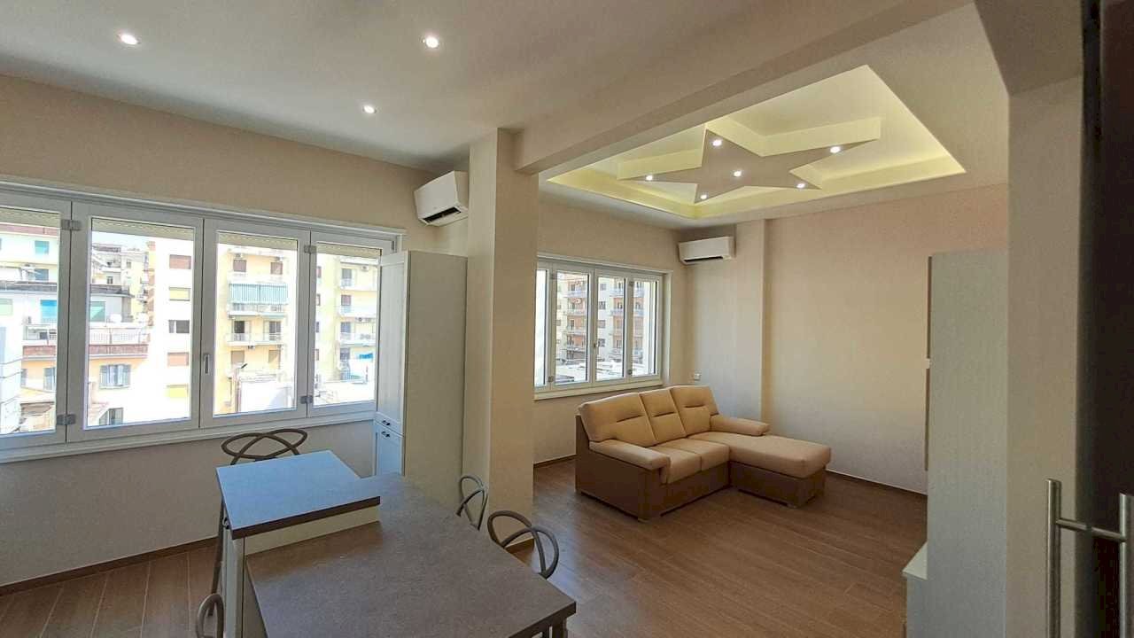 3c03e051-e85e-4995-b2c7-2352cf7140f8.jpg - Three-room apartment Corso Vittorio Emanuele 111, Salerno - photo 3