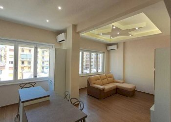 3c03e051-e85e-4995-b2c7-2352cf7140f8.jpg - Trilocale Corso Vittorio Emanuele 111, Salerno - foto 3