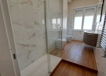 d6b668d9-7483-4948-bb75-af1d35db1249.jpg - Trilocale Corso Vittorio Emanuele 111, Salerno - foto 26