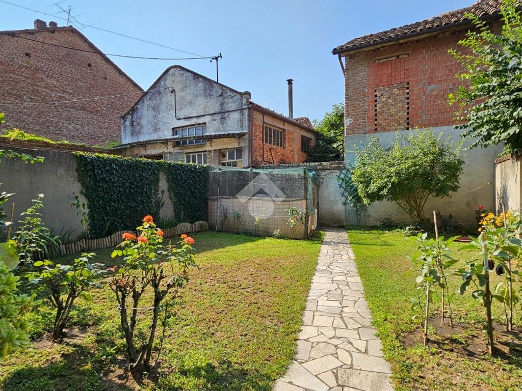 Casa semi indipendente Via Roma, Castelnuovo Belbo - foto 2