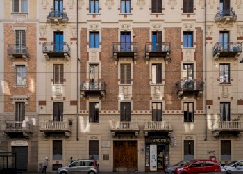 Quadrilocale VIA LUIGI CIBRARIO, Torino (zona San Donato) - foto 2