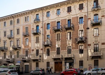 Quadrilocale VIA LUIGI CIBRARIO, Torino (zona San Donato) - foto 3