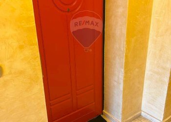 Office Via Lungolago di Calcinate, Varese (neighborhood Calcinate del Pesce) - photo 3