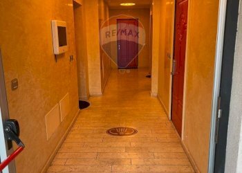 Office Via Lungolago di Calcinate, Varese (neighborhood Calcinate del Pesce) - photo 4