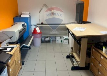 Office Via Lungolago di Calcinate, Varese (neighborhood Calcinate del Pesce) - photo 17