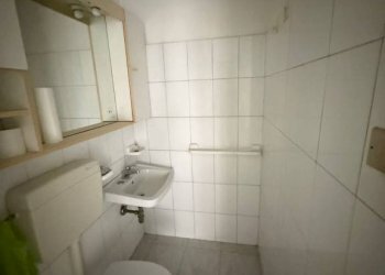 Bagno - Negozio via Rondissone, 1, Torino - foto 10