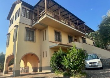 IMG_6459.jpg - Villa Via Giovanni Boccaccio, Carmignano - foto 1