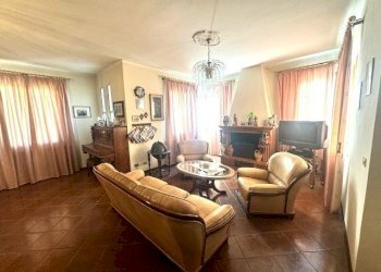 IMG_6440.jpg - Villa Via Giovanni Boccaccio, Carmignano - foto 4