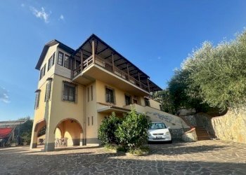 IMG_6460.jpg - Villa Via Giovanni Boccaccio, Carmignano - foto 29