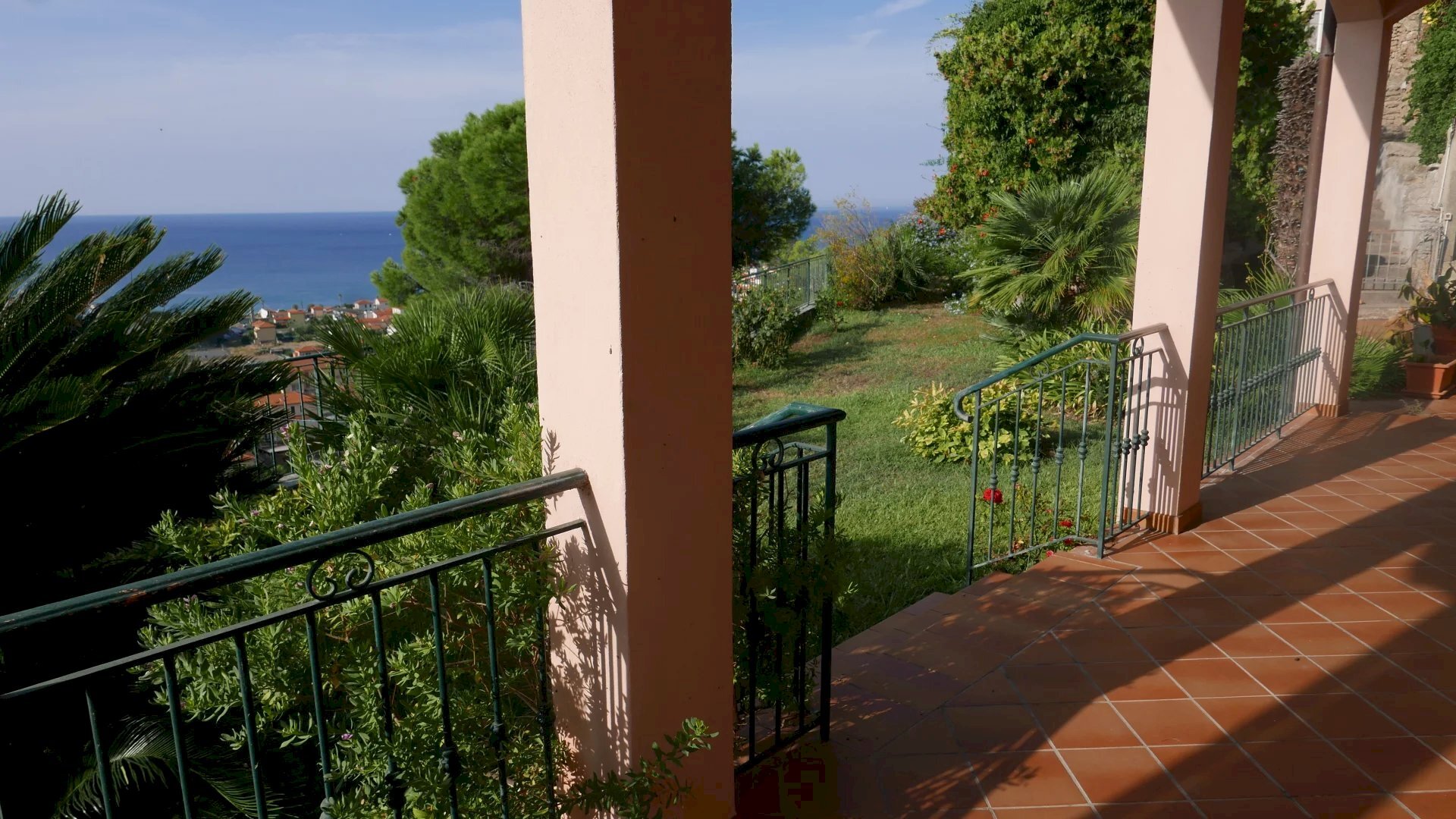 Villa VIA COLLASGARBA, Ventimiglia - photo 1