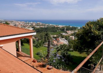 Villa VIA COLLASGARBA, Ventimiglia - foto 2