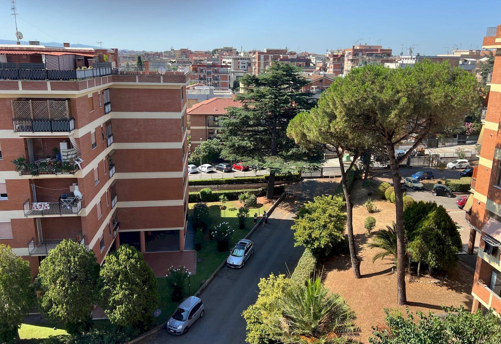 Four-room apartment Via Onorato Arduino, Roma (neighborhood Alessandrino) - photo 1