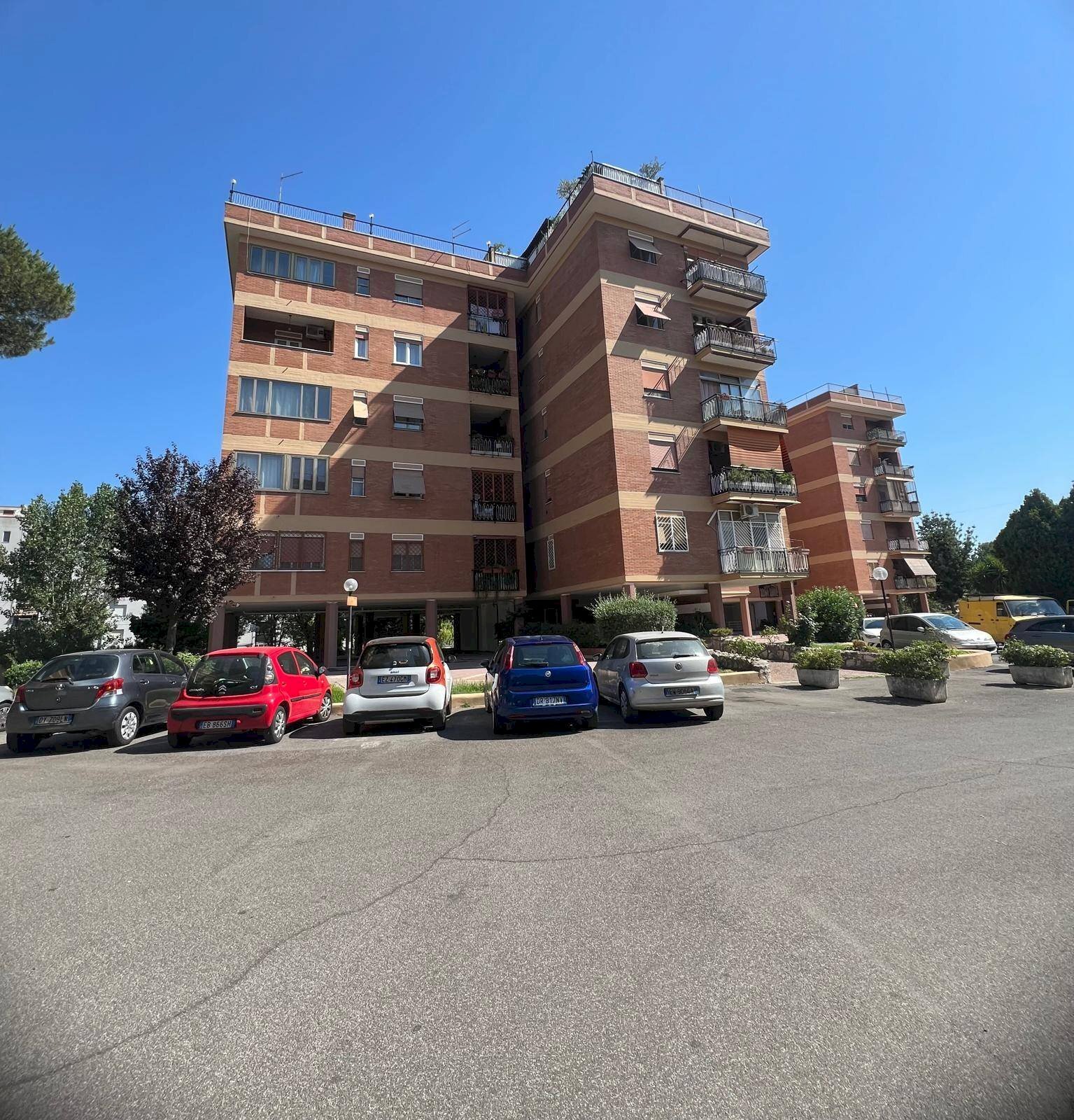 Four-room apartment Via Onorato Arduino, Roma (neighborhood Alessandrino) - photo 2