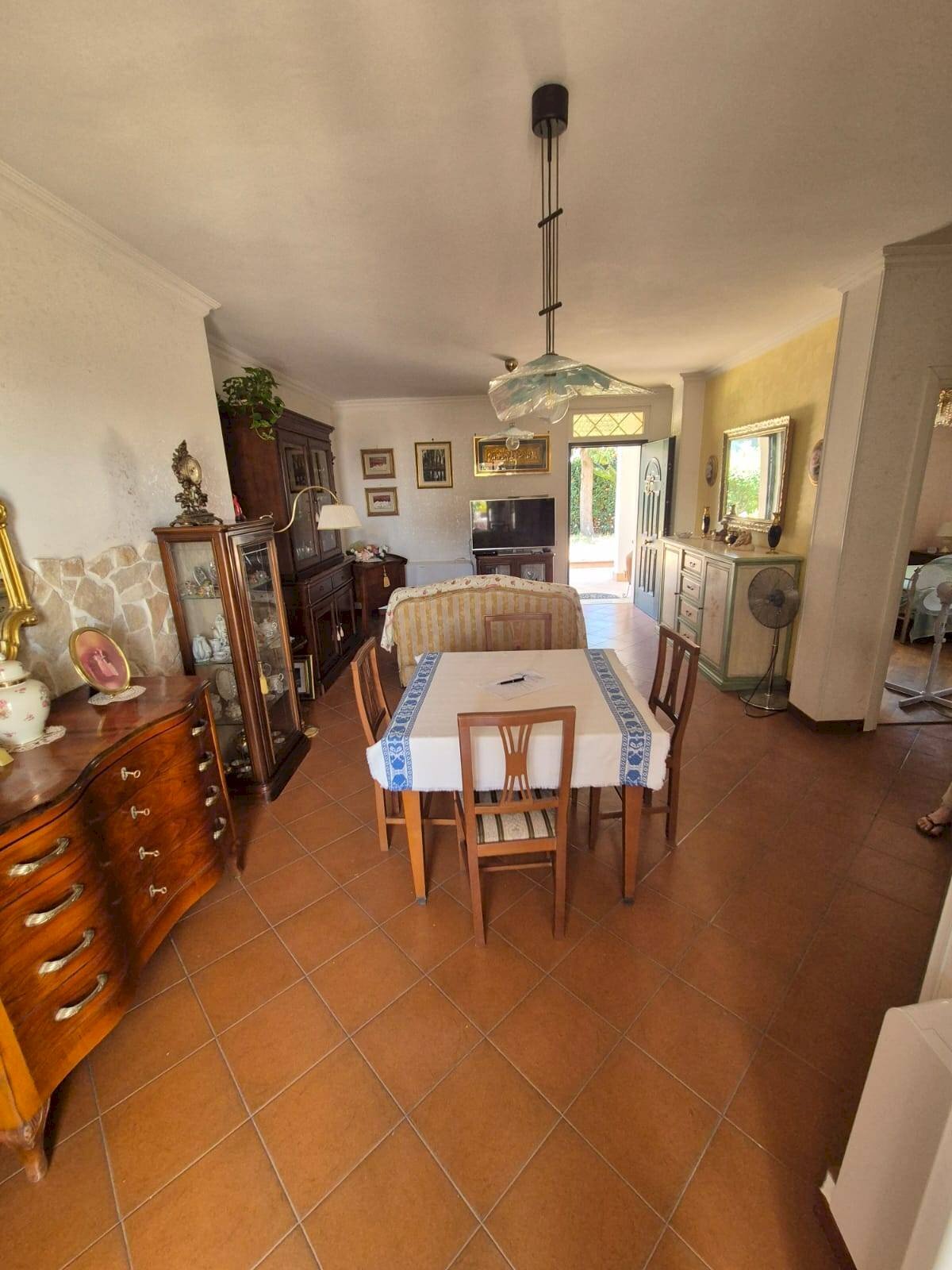 Villa Unifamiliare Via Monte Todi, Guidonia Montecelio - foto 2