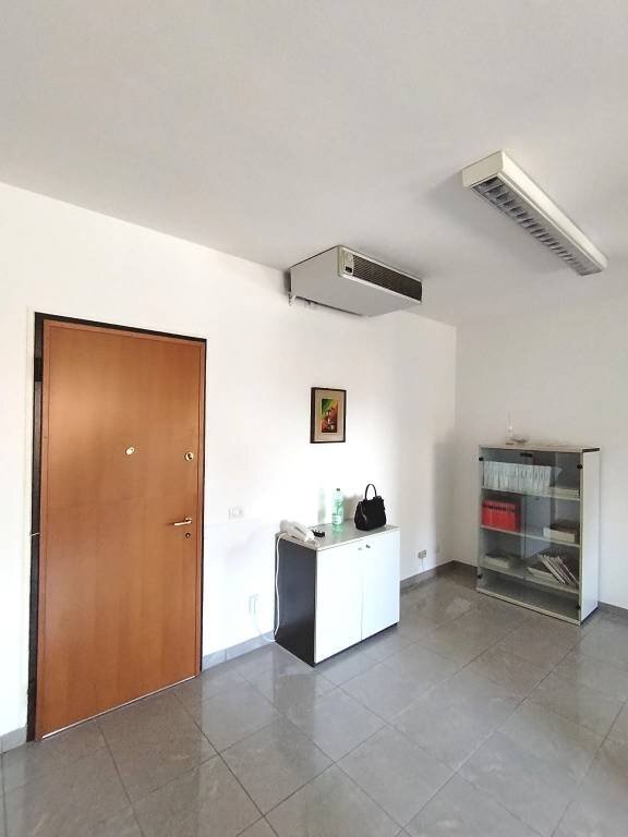 Ufficio - Office via Baldassarre Peruzzi, Carpi - photo 3