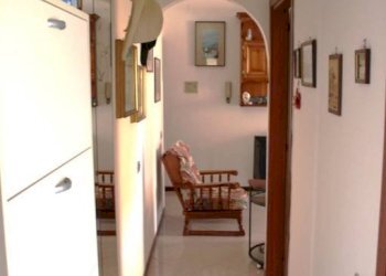 ingresso - Trilocale via Santo Janni-Piscinola, Formia - foto 8