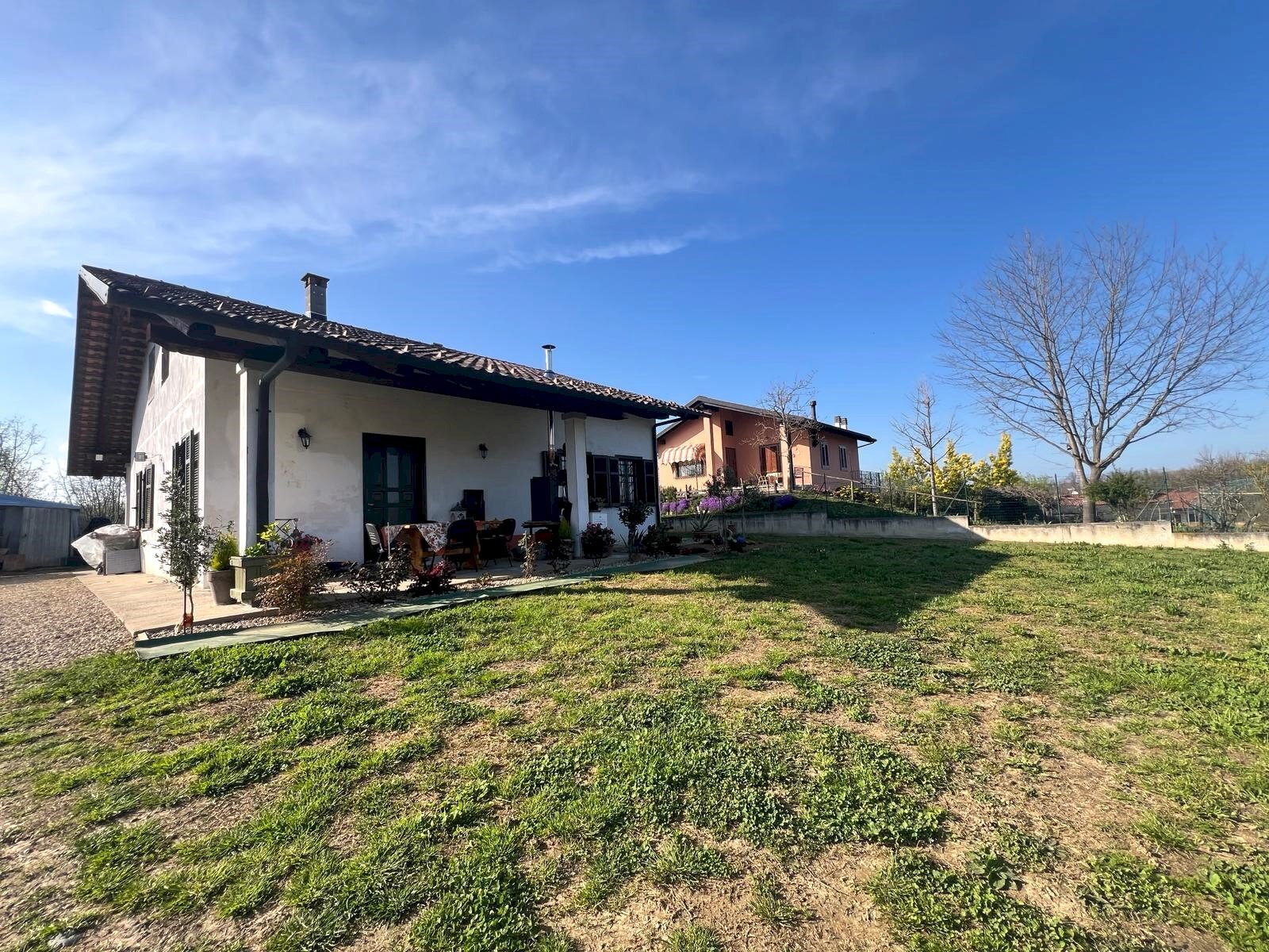 Independent house Santo Stefano Roero - photo 1