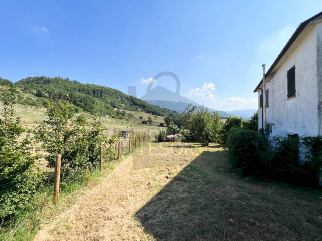 Esterno - Casa indipendente Località Antico Cerreto, Maiolo - foto 1