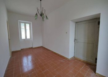soggiorno - Three-room apartment via San Sebastiano, 11, Ceriana - photo 5
