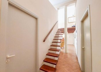 DETTAGLI - Trilocale piazza della Cernaia, Genova (zona Centro Storico) - foto 20