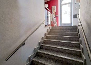 Interno palazzo - Shop piazzale Giovanni Bertacchi, Sondrio - photo 15