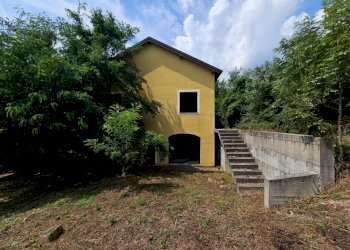 Stabile (6).jpg - Appartamento Via caduti di isoverde, Campomorone - foto 2