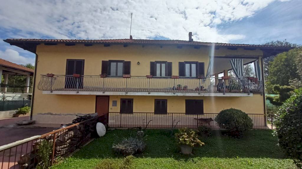 Villa Cumiana - photo 1