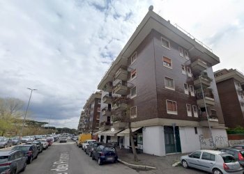 Shop viale dei promontori, Roma - photo 2