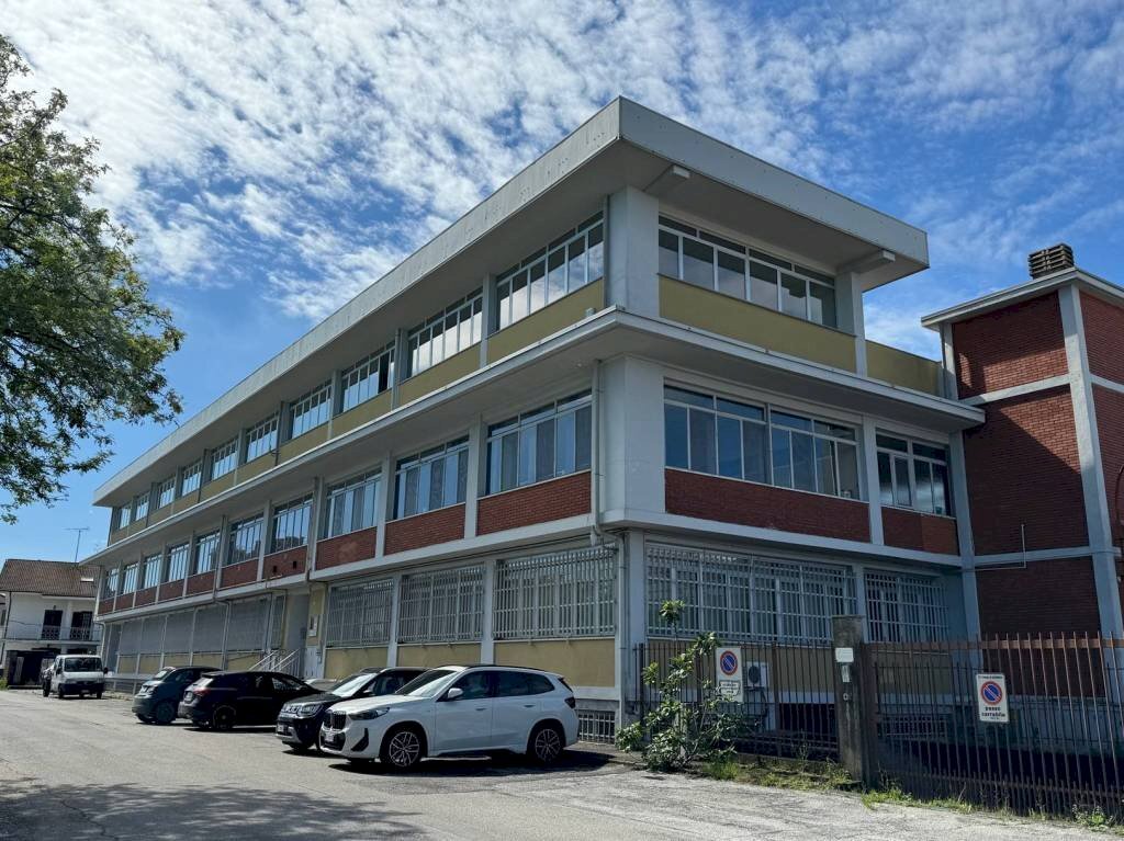 Facciata - Office via Lose, 7, Beinasco - photo 3