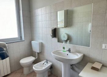 Bagno - Ufficio via Lose, 7, Beinasco - foto 14