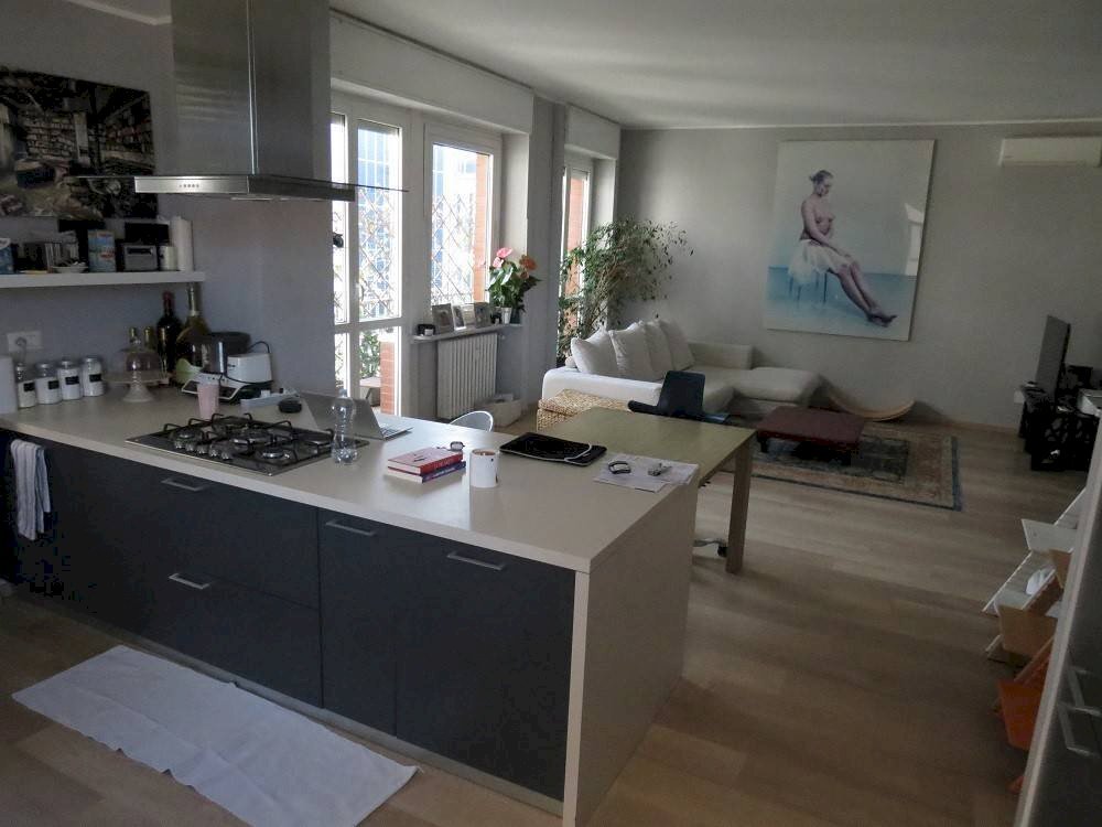 11 - Four-room apartment via Nino Bonnet, 5, Milano - photo 2