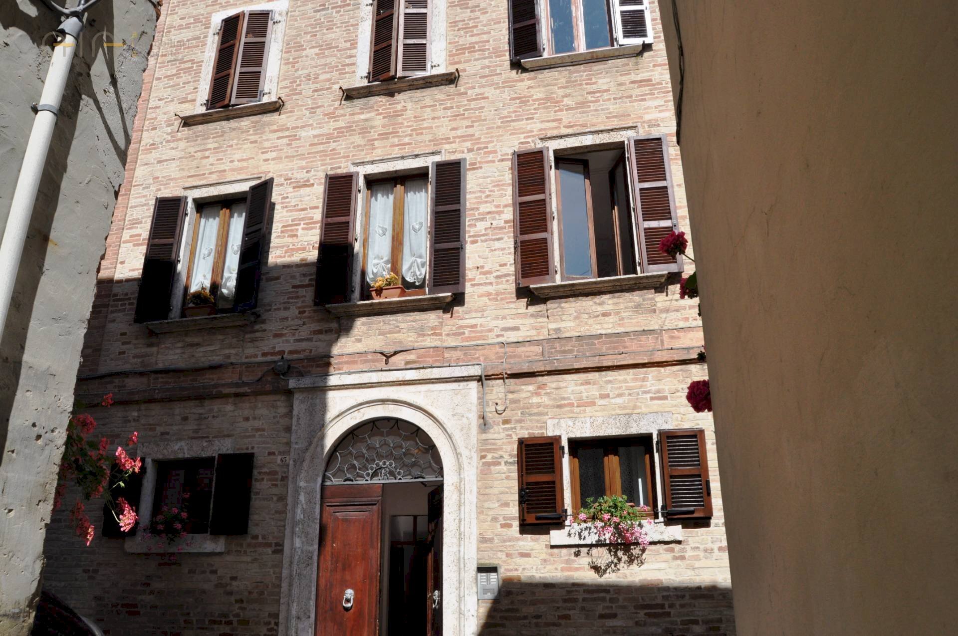 Four-room apartment Corso Vittorio Emanuele, Ripatransone - photo 2