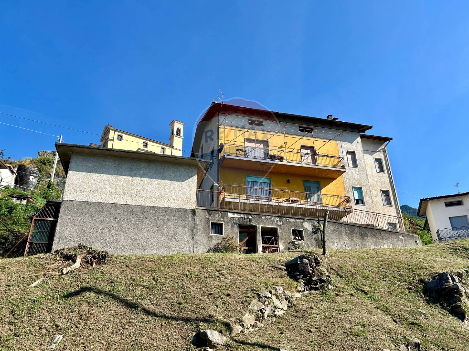 Independent house Costa Volpino - photo 2