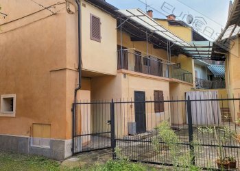 Casa indipendente Piazza San Pietro snc, Bagnolo Piemonte - foto 2