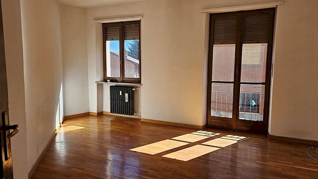 Camera da letto - Trilocale via Roma, 109, Pino Torinese - foto 2