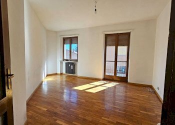 Camera da letto - Trilocale via Roma, 109, Pino Torinese - foto 1