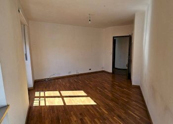 Stanza non arredata - Trilocale via Roma, 109, Pino Torinese - foto 5