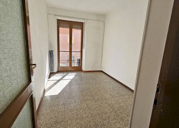 Camera da letto - Trilocale via Roma, 109, Pino Torinese - foto 16